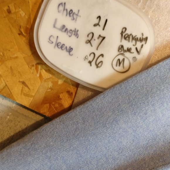 Iconic Penguin 100% Lambswool Heritage Sweater Vneck MEDIUM in Sky Blue Classic - Picture 5 of 7